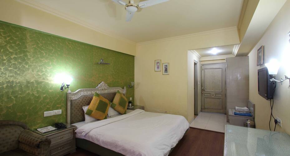 Hotel Starz Regency, Mussoorie 4